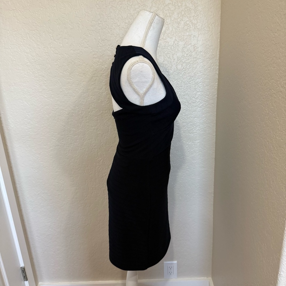 GUESS Navy Blue Bodycon Dress Size 6 Modern Cocktail Minimalist Chic 90s Revival - Picture 3 of 11